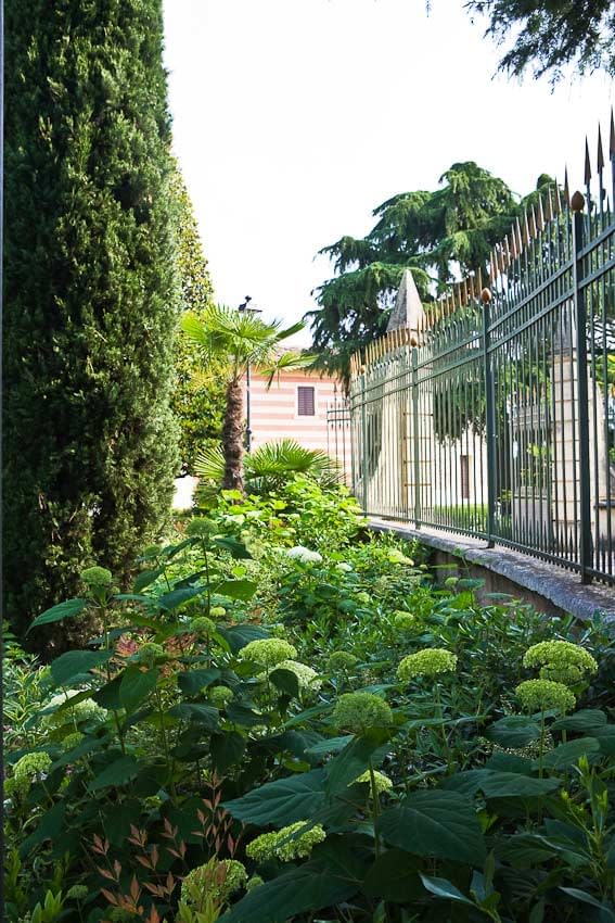 Giardino recintato delimita e proteggi il tuo spazio verde